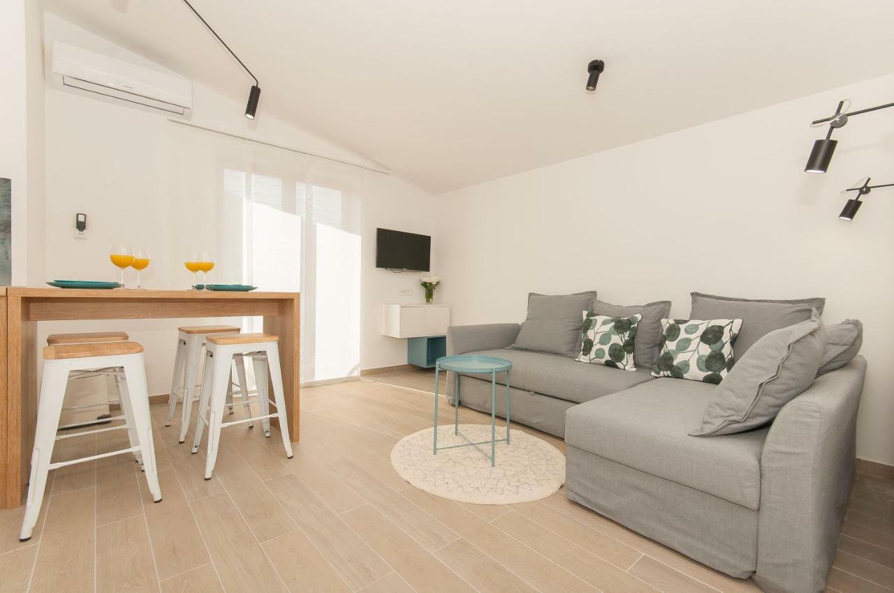 Ante Apartments Duće Esterno foto